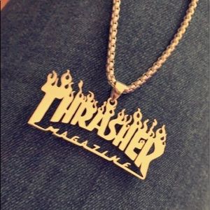 Thrasher necklace